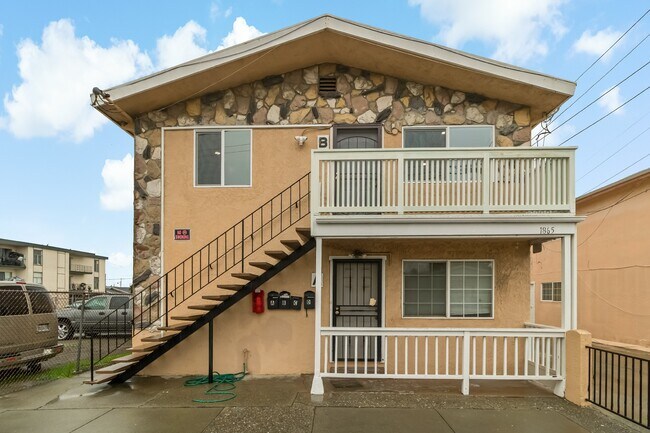 Photo - 1865 15th St