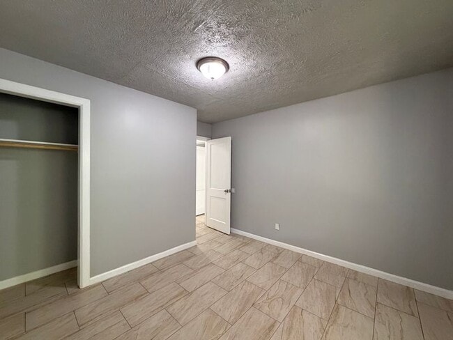 Photo - 2157 Nelms Dr SW