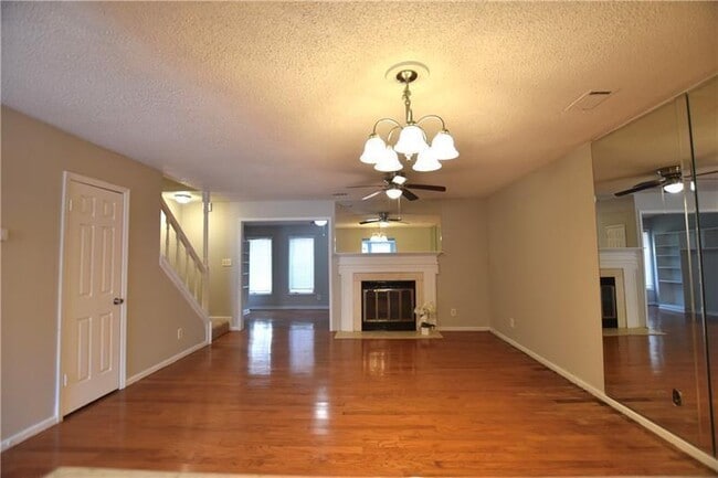 Photo - 2125 Fairways Ct