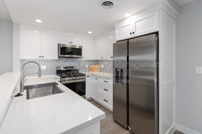 Photo - 1199 E 1st St