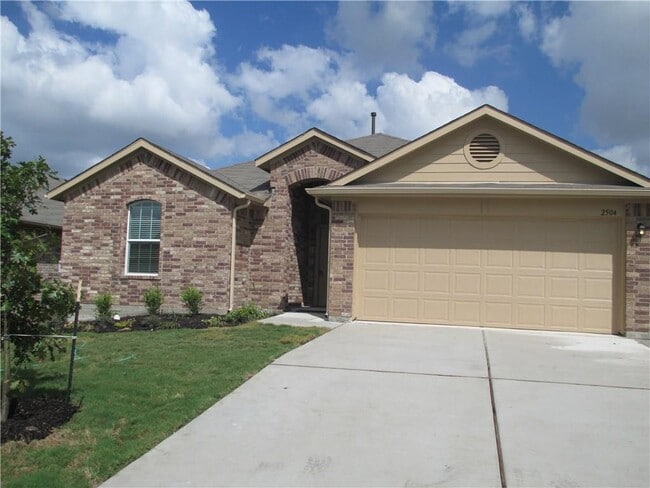 Building Photo - 2504 Chetco Dr Rental
