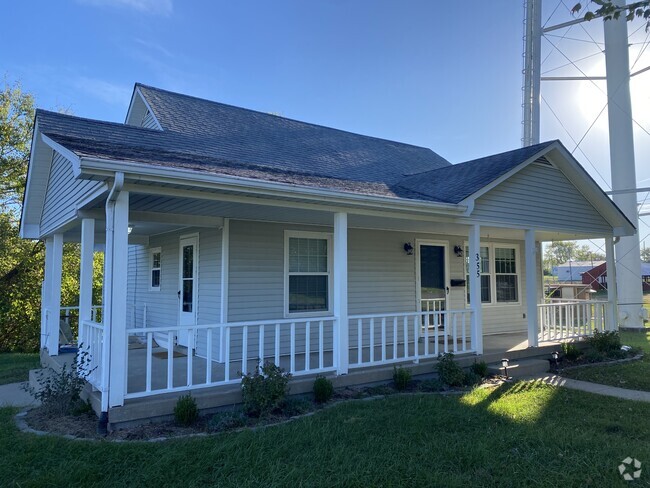 Building Photo - 355 S Greensburg St Rental