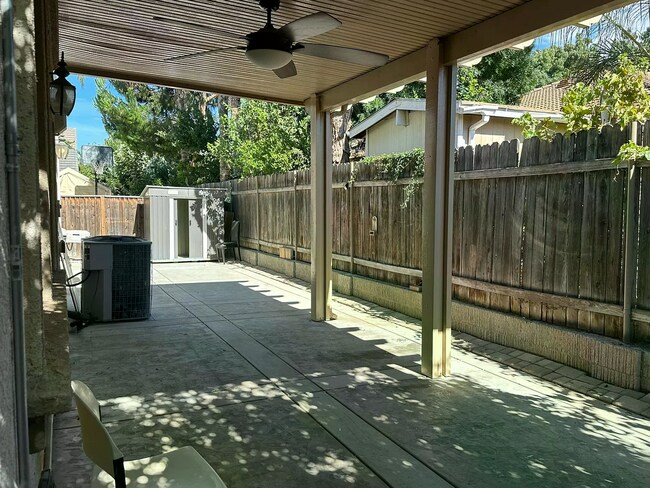 2230 Gibralter Ln