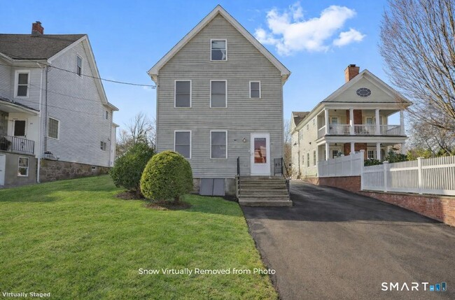 Building Photo - 28 Orchard Pl Unit 2nd Floor