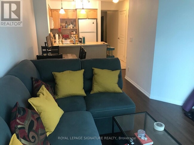 Photo - 18 Yonge St Unité 1701