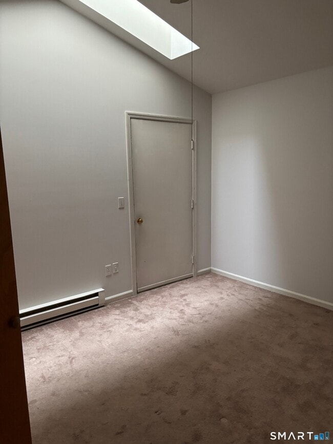 Photo - 31 Railroad St