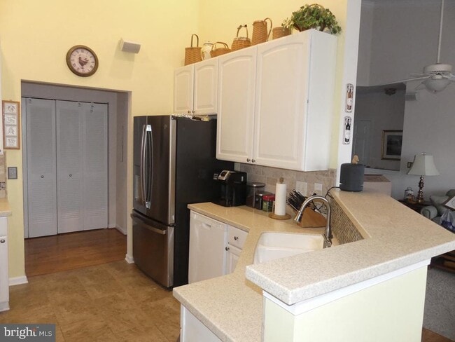 Photo - 207 Kings Crossing Cir Unidad 3A
