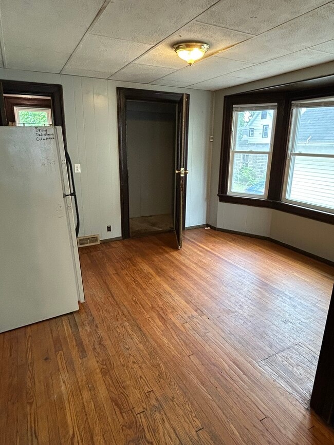 Photo - 1140 Plymouth Ave S