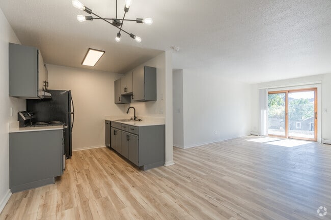 2BR, 1BA