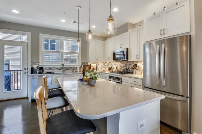 Photo - GREAT LOCATION!! Stunning 3BD/3.5BA luxury 4-level townhouse!