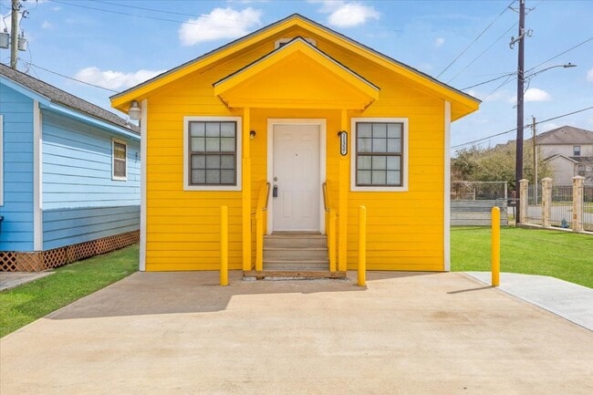 Photo - 11357 Gil Rodriguez Lp W