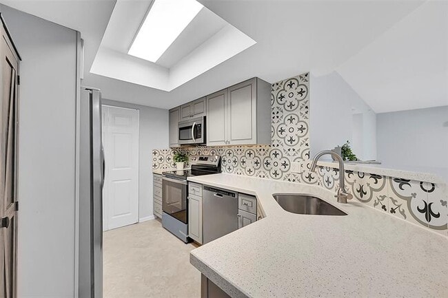 Building Photo - 5005 Wiles Rd Unit 203 Rental