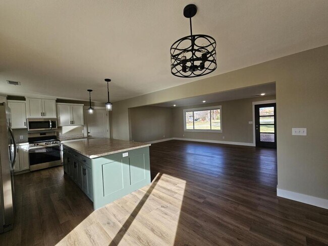 Photo - 2633 Haskell Ave