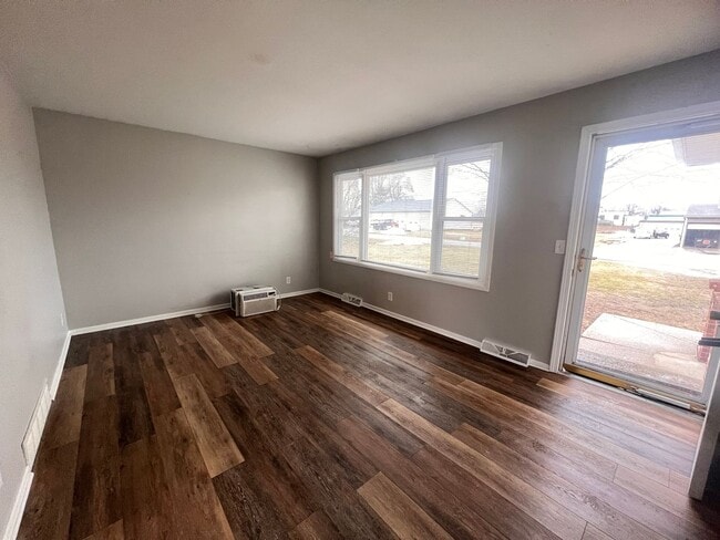 Photo - Four Bedroom Duplex in Jenison!