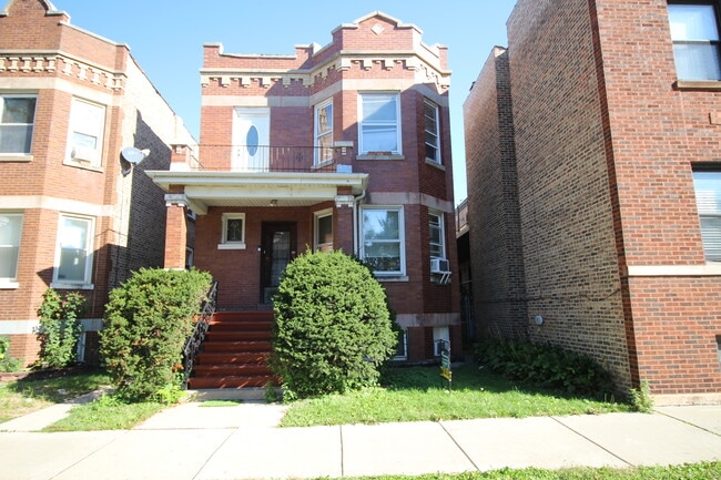 Building Photo - 3905 N Christiana Ave Unit 1