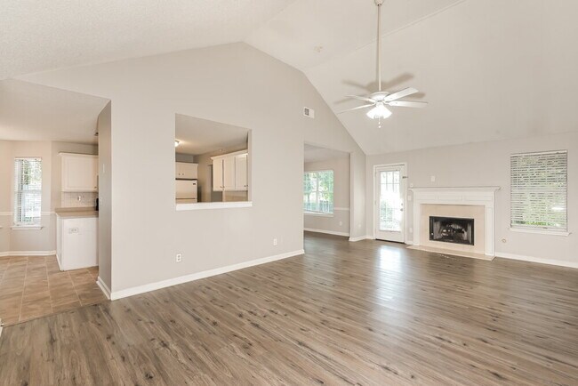 Photo - 85 Pompas Ct