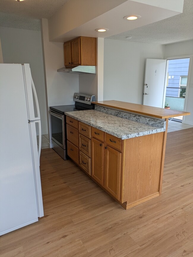 Photo - 115 26th Ave S