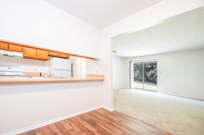 Building Photo - Corder Crossing Rental
