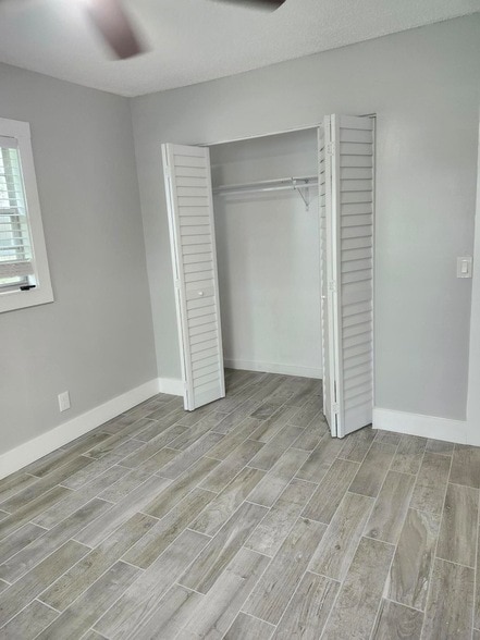 Photo - 272 Tilford M