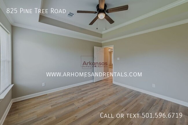 Photo - 825 Pine Tree Rd