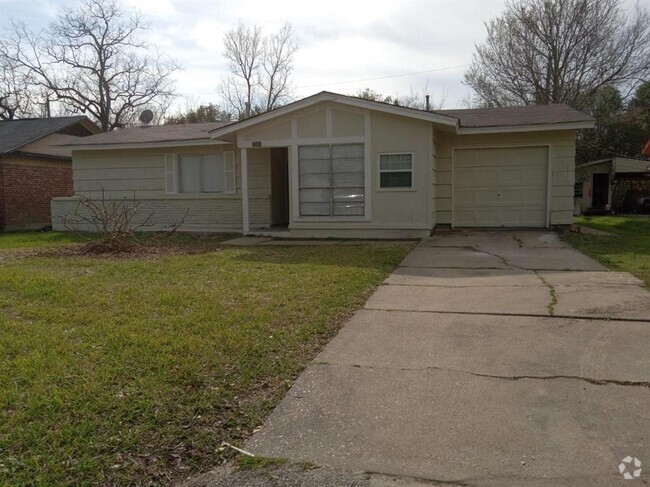Building Photo - 9306 St Lo Rd Rental