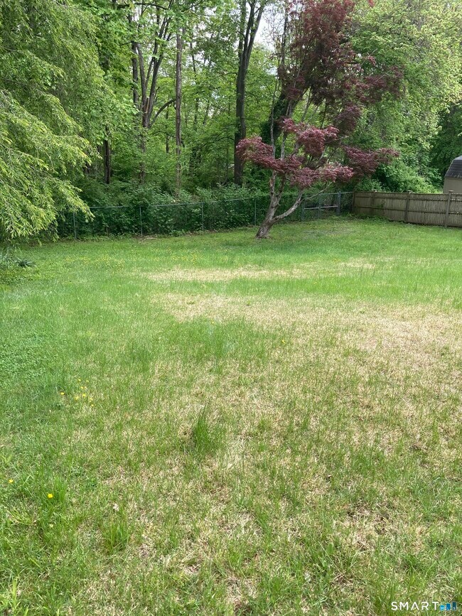 10 Phelps Ln