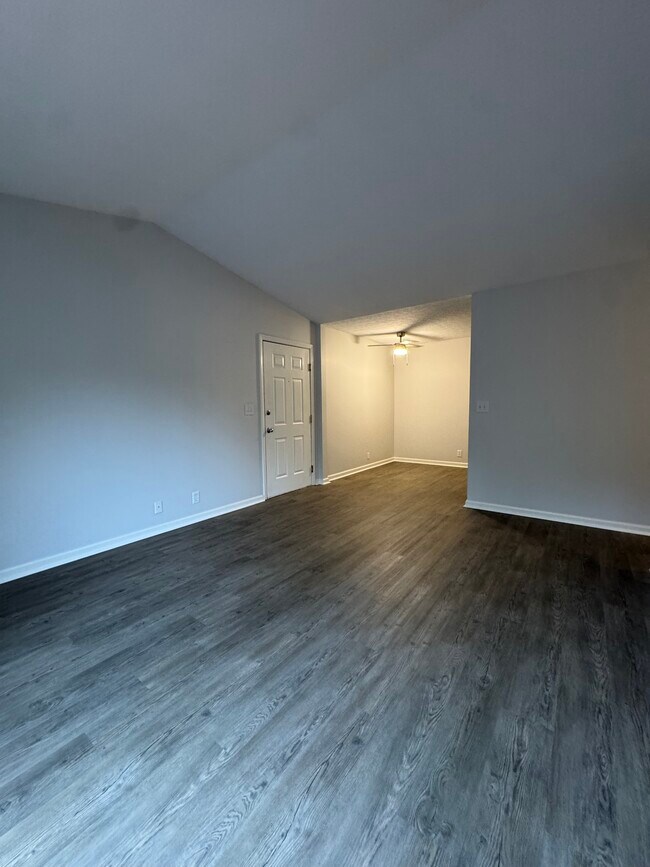 Photo - Woodfield Unit 614