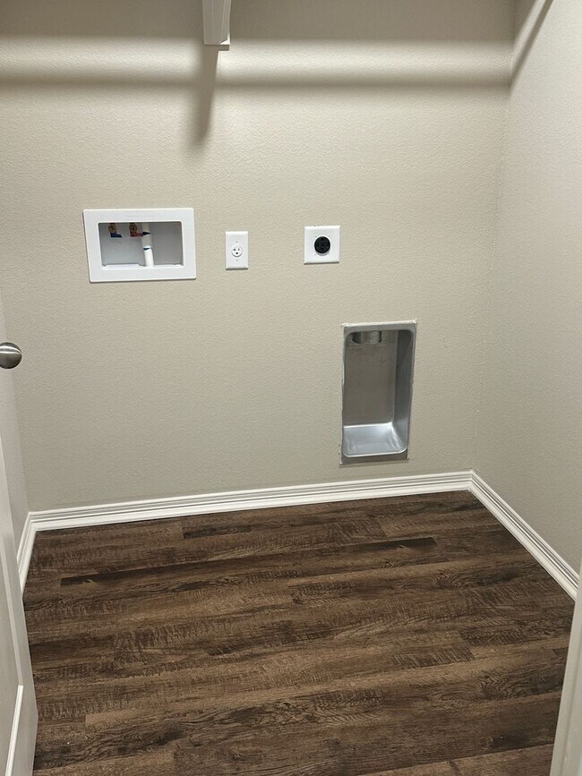 Photo - Bryan - 3 bedroom - 2 bath - 2 car garage - fenced in back yard - Brand New House - very new to B...