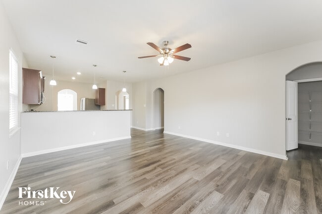 Photo - 25069 Authors Dr