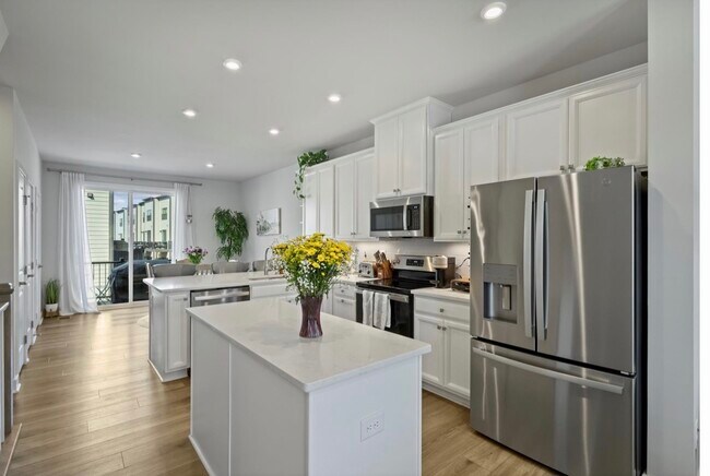 Photo - 4732 Chastain Ave