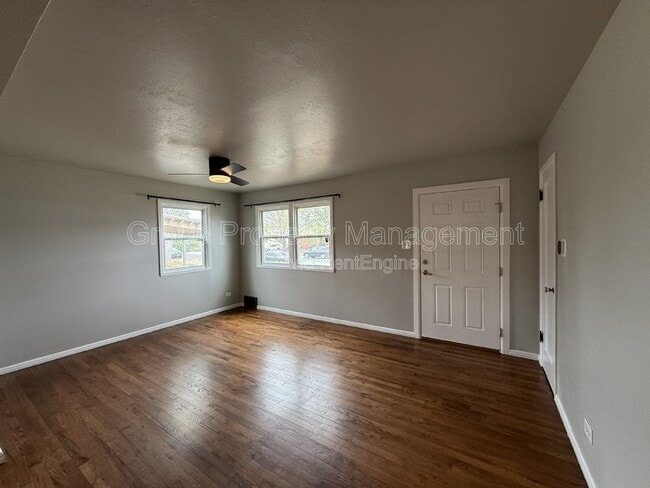 Photo - 4648 S Lincoln St
