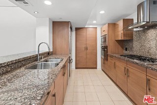 Photo - 13650 Marina Pointe Dr