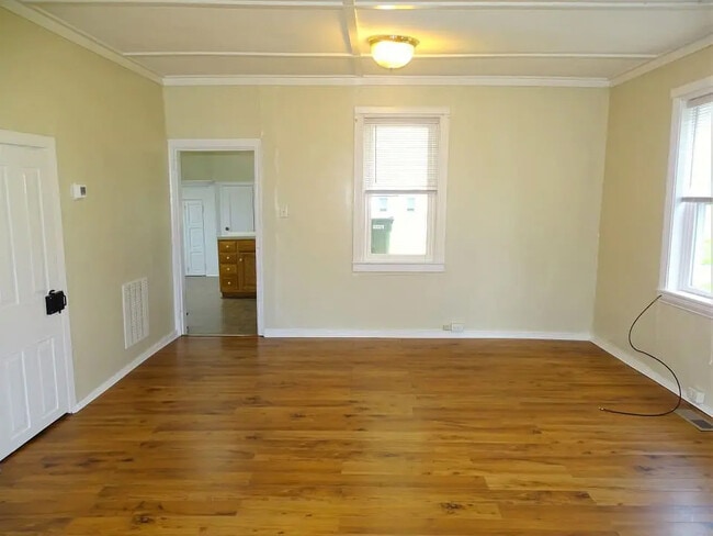 Photo - 145 E Main St