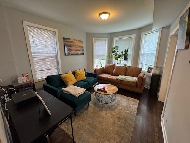 Photo - 1431 N Springfield Ave Unidad 2