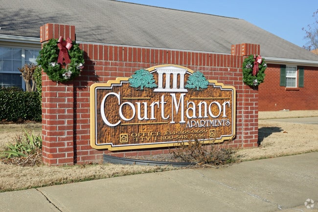 Photo - Court Manor Apartments