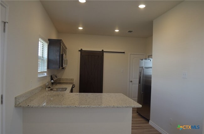 Photo - 107 Logan Ct