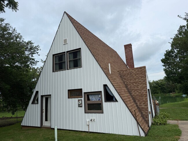 Photo - 558 E County Rd 1350 N