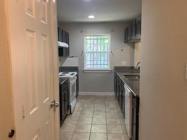 Photo - 3226 Navaro St