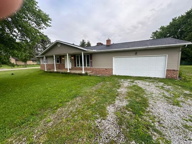 3BD 1.5BA House in Uniontown (Lake LSD) - 3BD 1.5BA House in Uniontown (Lake LSD)