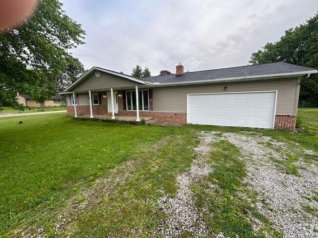 Building Photo - 3BD 1.5BA House in Uniontown (Lake LSD)