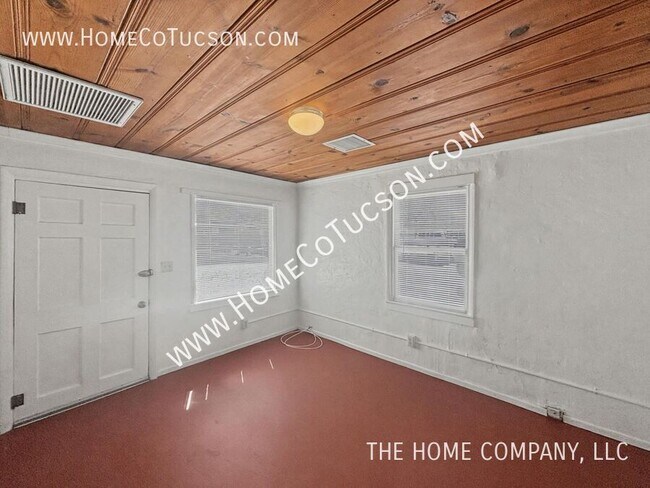 Photo - 1733 E Adelaide Dr