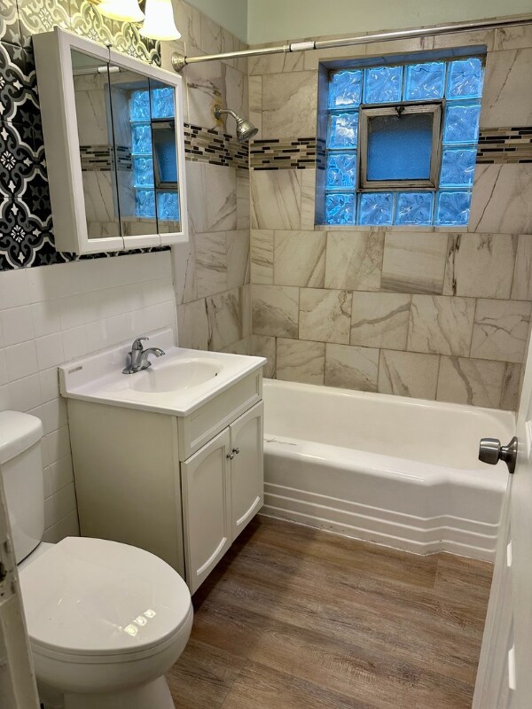 Photo - 1903 171st St Unidad Floor 1