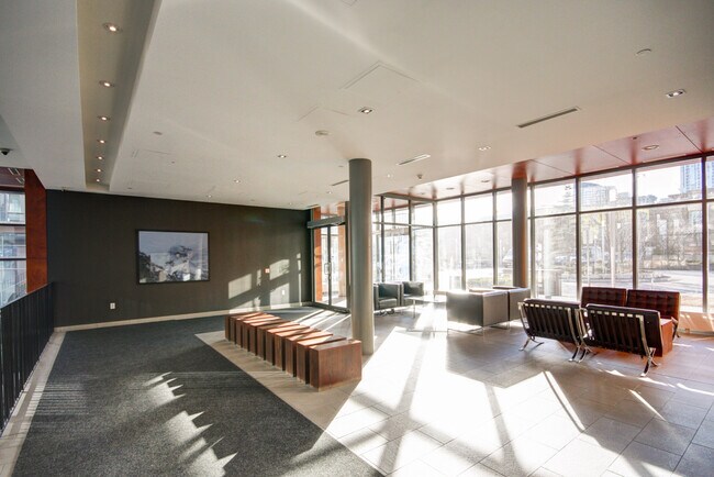 Photo - 15-915 Brunel Ct