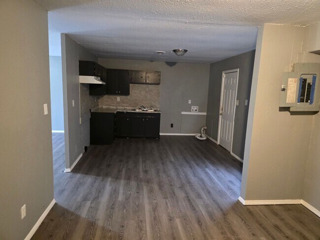 Photo - 710 St Norbert Dr