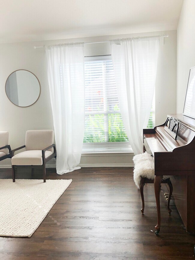 Photo - 8300 Rayburn Ln