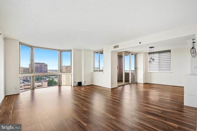 Photo - 5809 Nicholson Ln Unit 1216