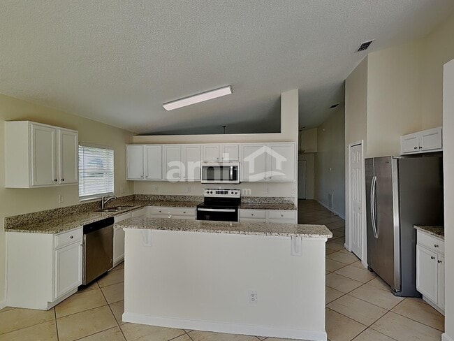 Photo - 16041 Bay Vista Dr