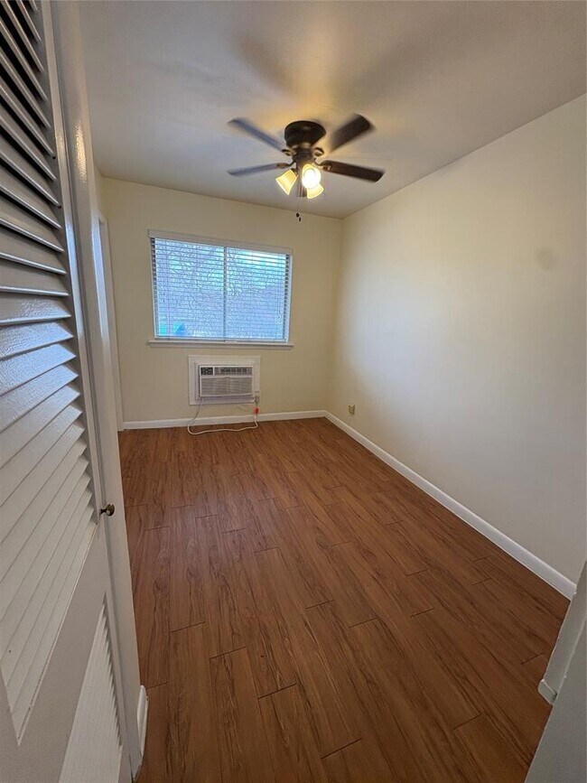 Photo - 1212 W 13th St Unidad F