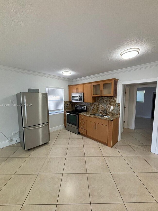 Photo - 2361 NW 32nd St Unidad 2361