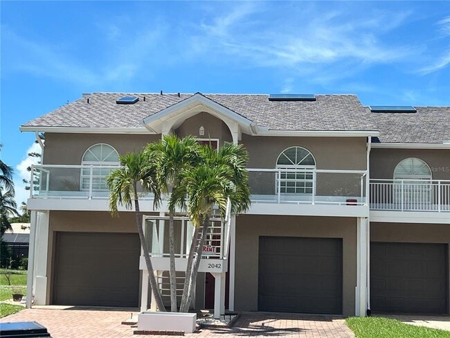 2042 Matecumbe Key Rd